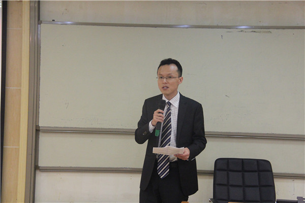新学员代表王一江_副本.jpg